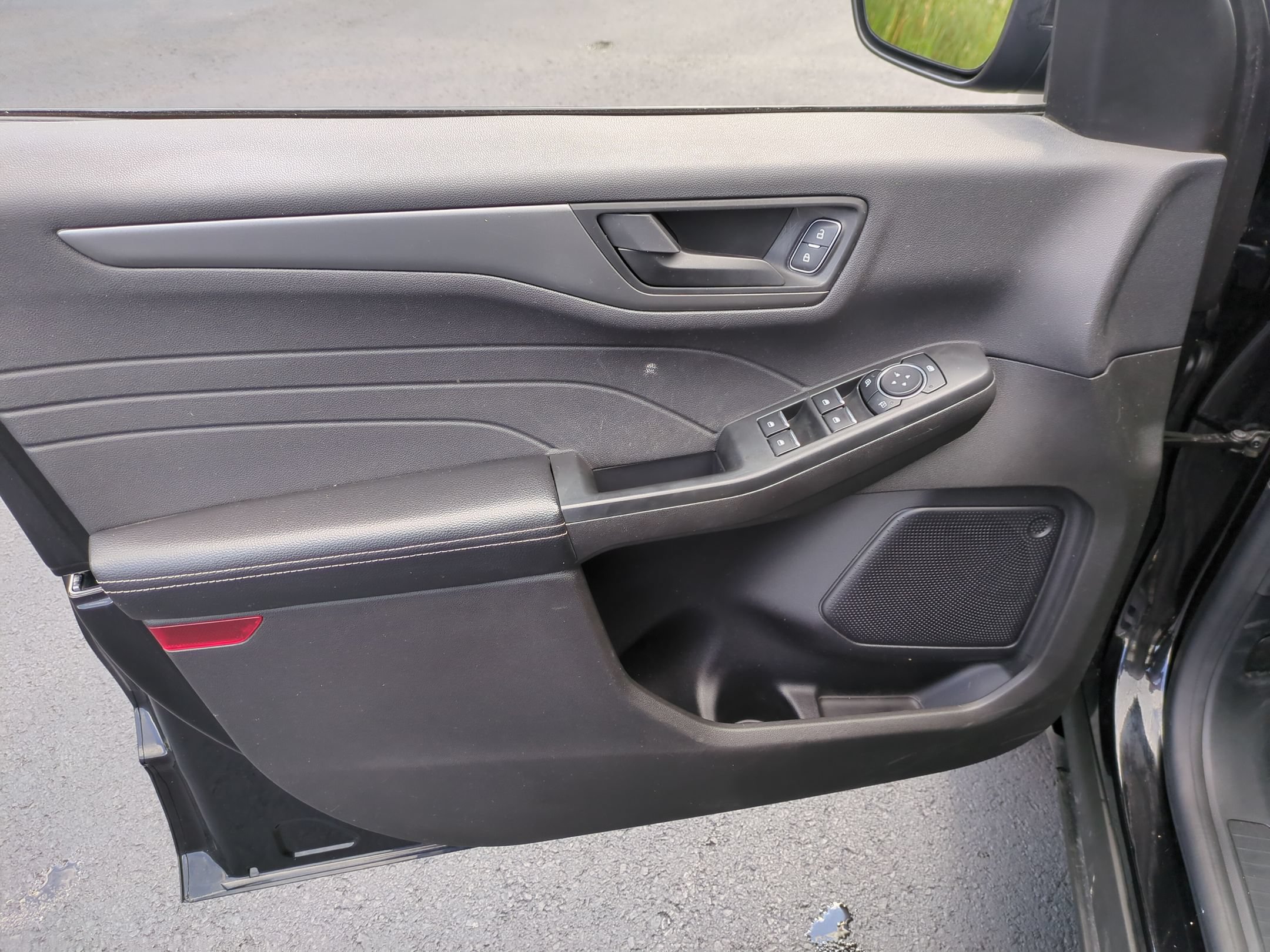 Certified 2023 Ford Escape Active AWD/4WD image 9
