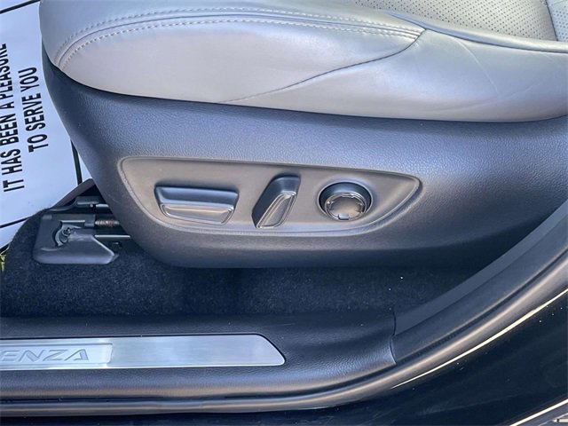 Used 2021 Toyota Venza Limited image 20