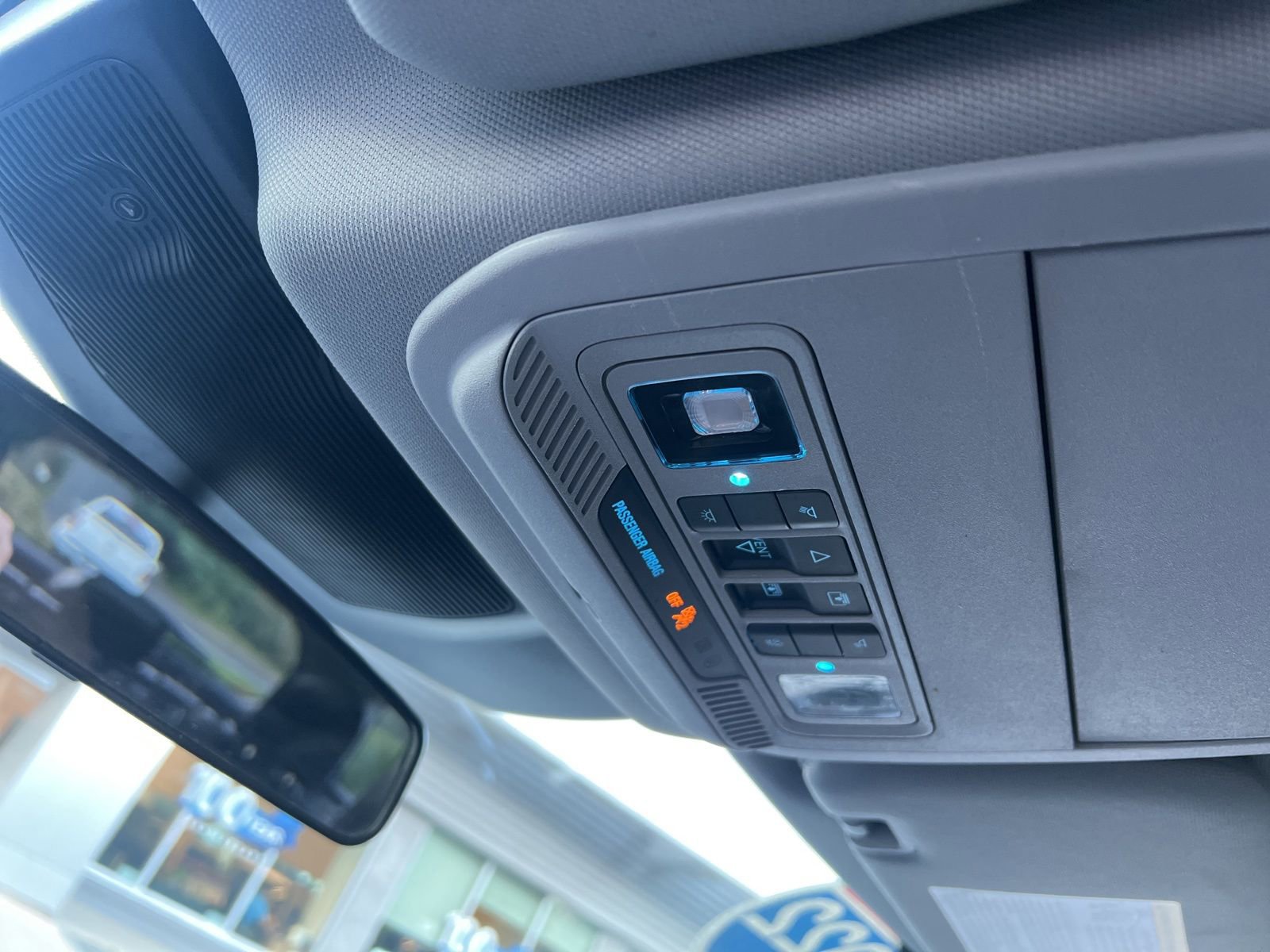 Certified 2022 Ford Explorer XLT w/ Equipment Group 202A image 41