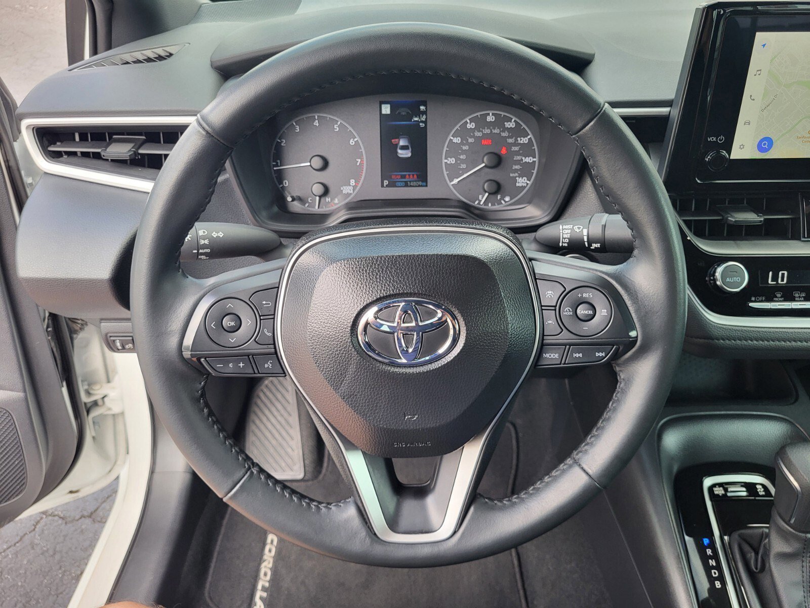 Used 2025 Toyota Corolla SE image 24