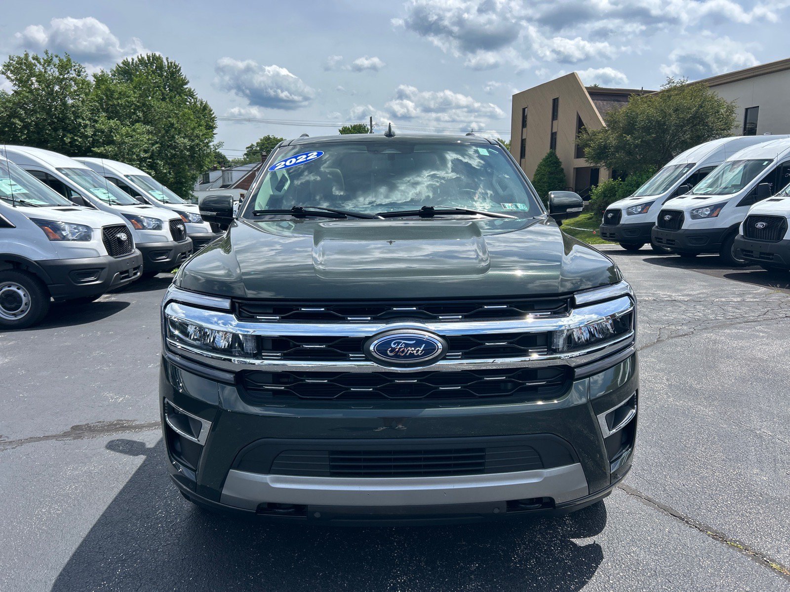 Certified 2022 Ford Expedition Limited AWD/4WD image 2