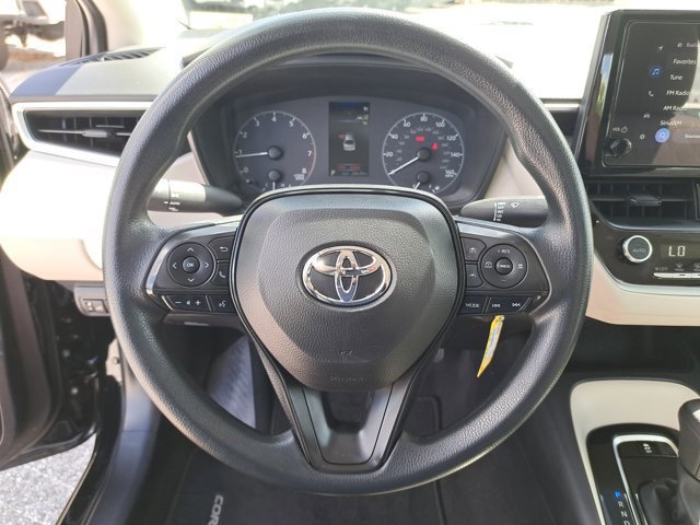Used 2024 Toyota Corolla LE image 27