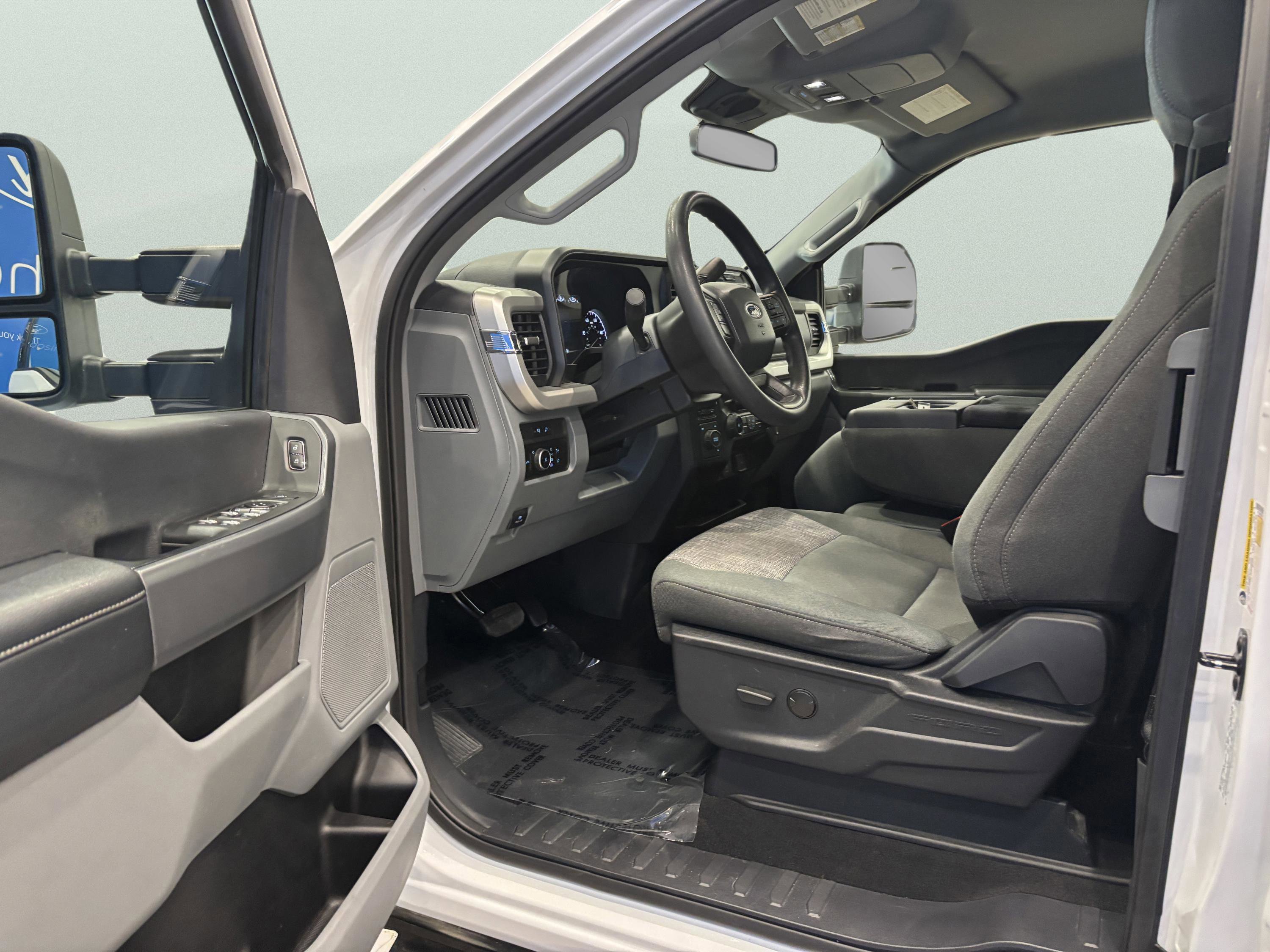 Certified 2023 Ford F250 XLT image 11