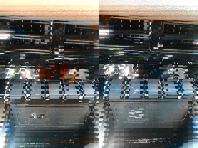 Used 2023 GMC Canyon Denali image 14