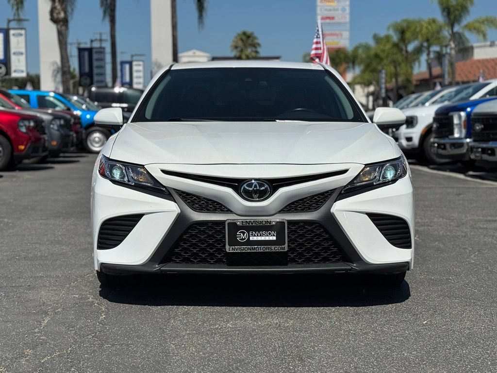 Used 2020 Toyota Camry SE FWD image 4