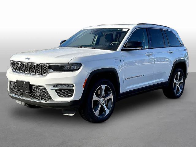 Used 2023 Jeep Grand Cherokee 4WD 4xe w/ Luxury Tech Group II image 3