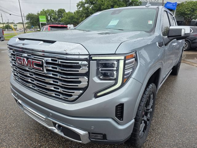 Used 2023 GMC Sierra 1500 Denali AWD/4WD image 4