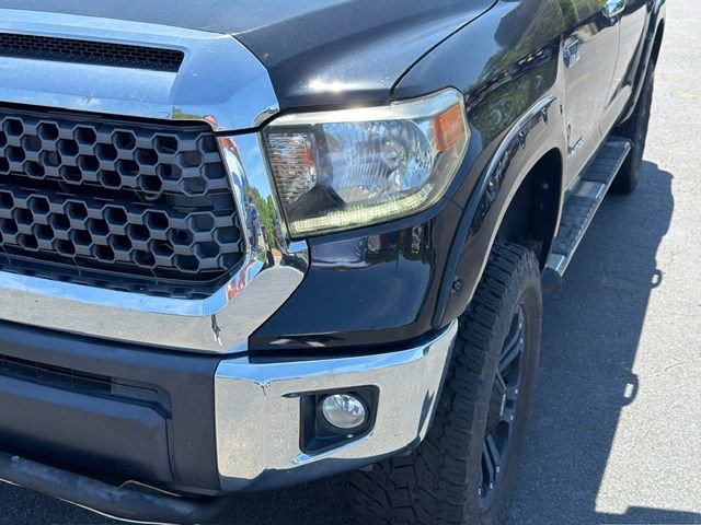 Used 2018 Toyota Tundra SR5 w/ SR5 Upgrade Package AWD/4WD image 18