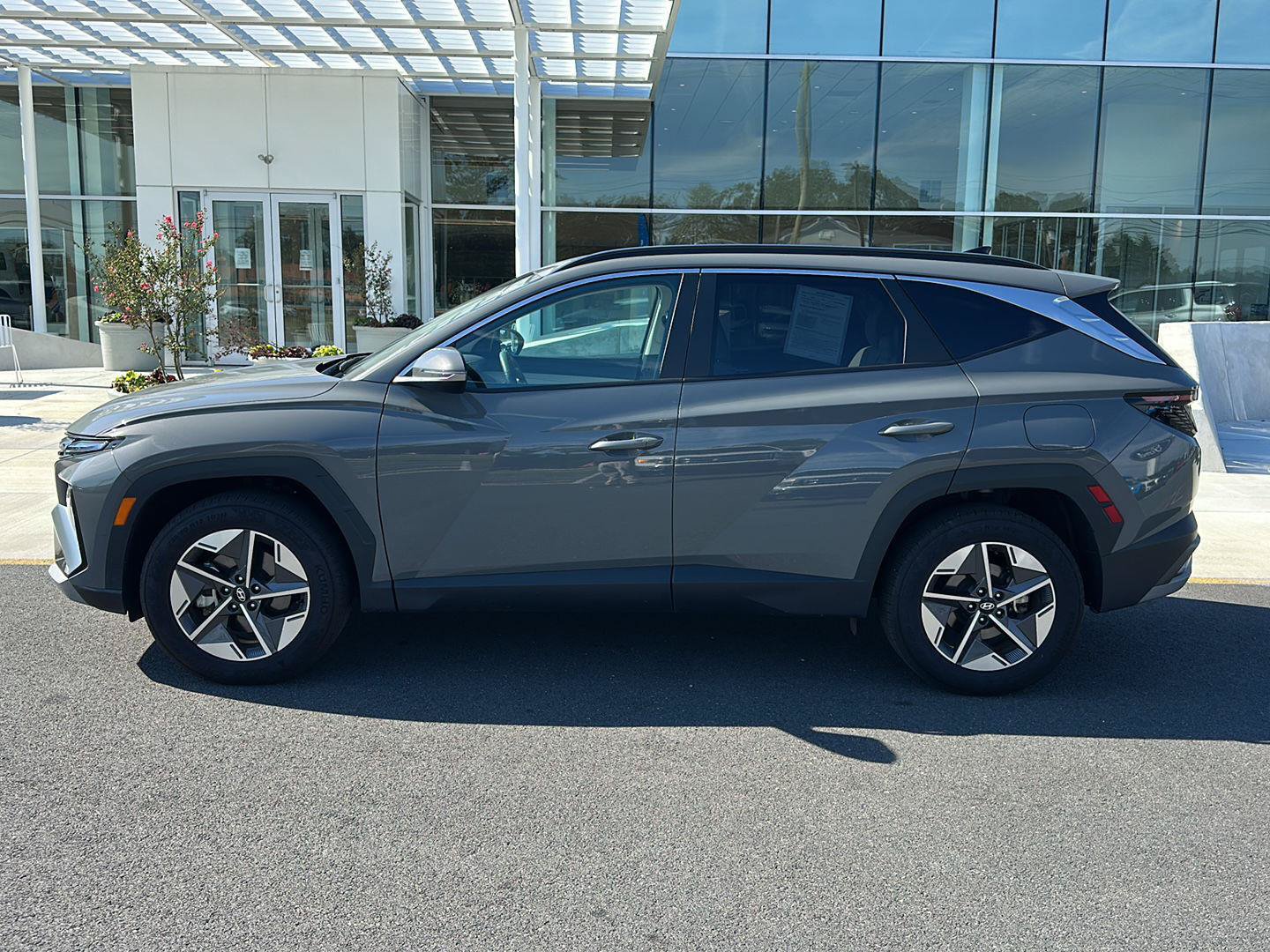 Used 2025 Hyundai Tucson SEL AWD/4WD image 8