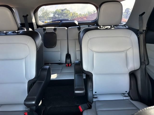 Certified 2021 Ford Explorer XLT w/ Equipment Group 202A RWD image 9
