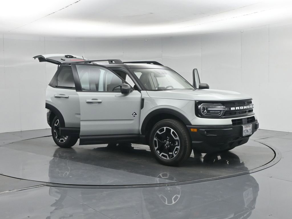 Certified 2023 Ford Bronco Sport Outer Banks w/ Tech Package AWD/4WD image 36