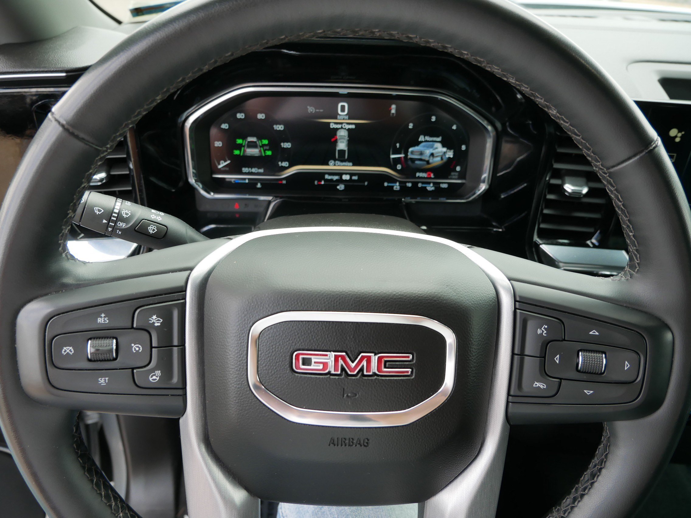 Used 2024 GMC Sierra 1500 SLT AWD/4WD image 25