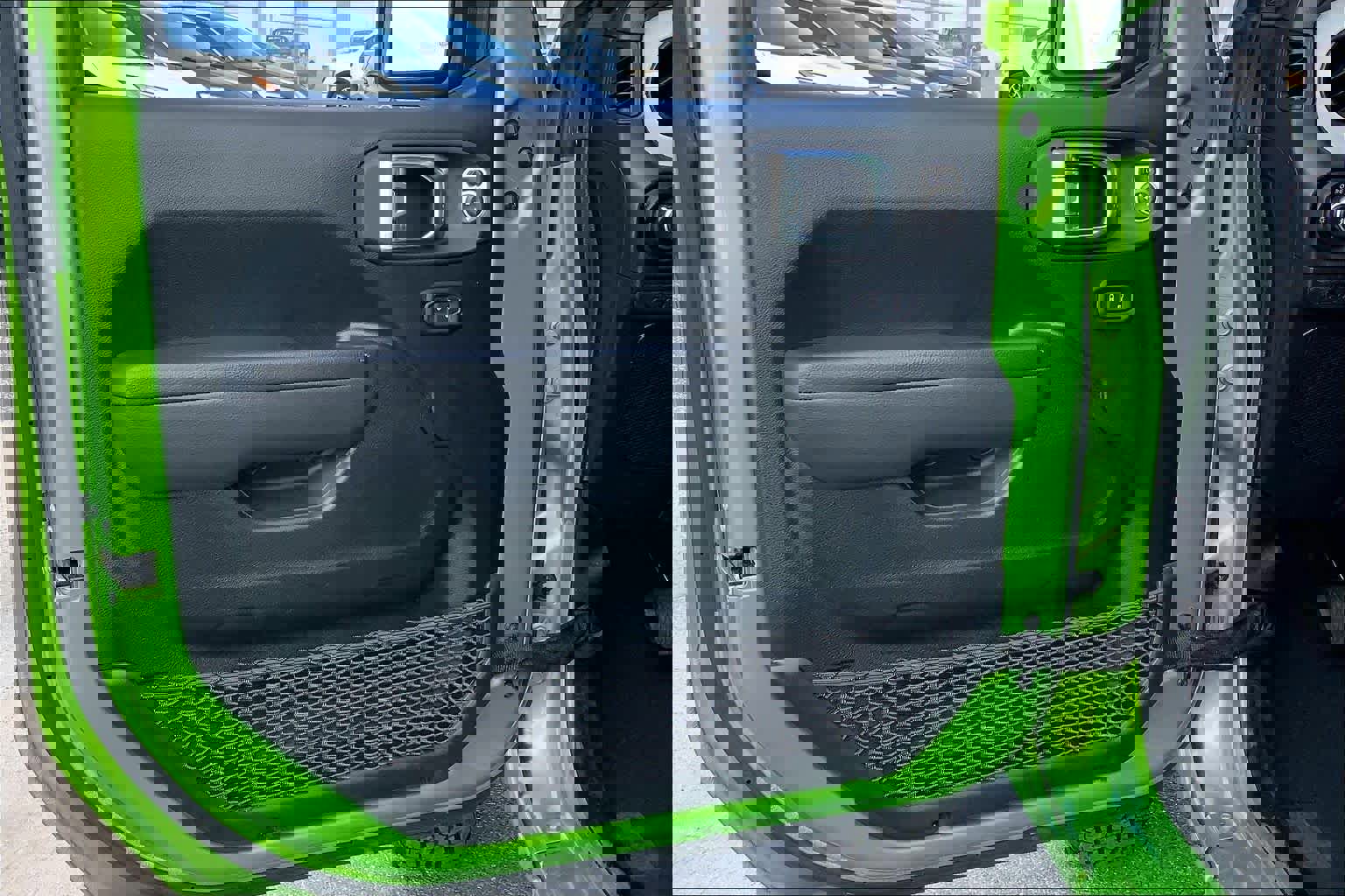 Used 2025 Jeep Wrangler Sport S image 20