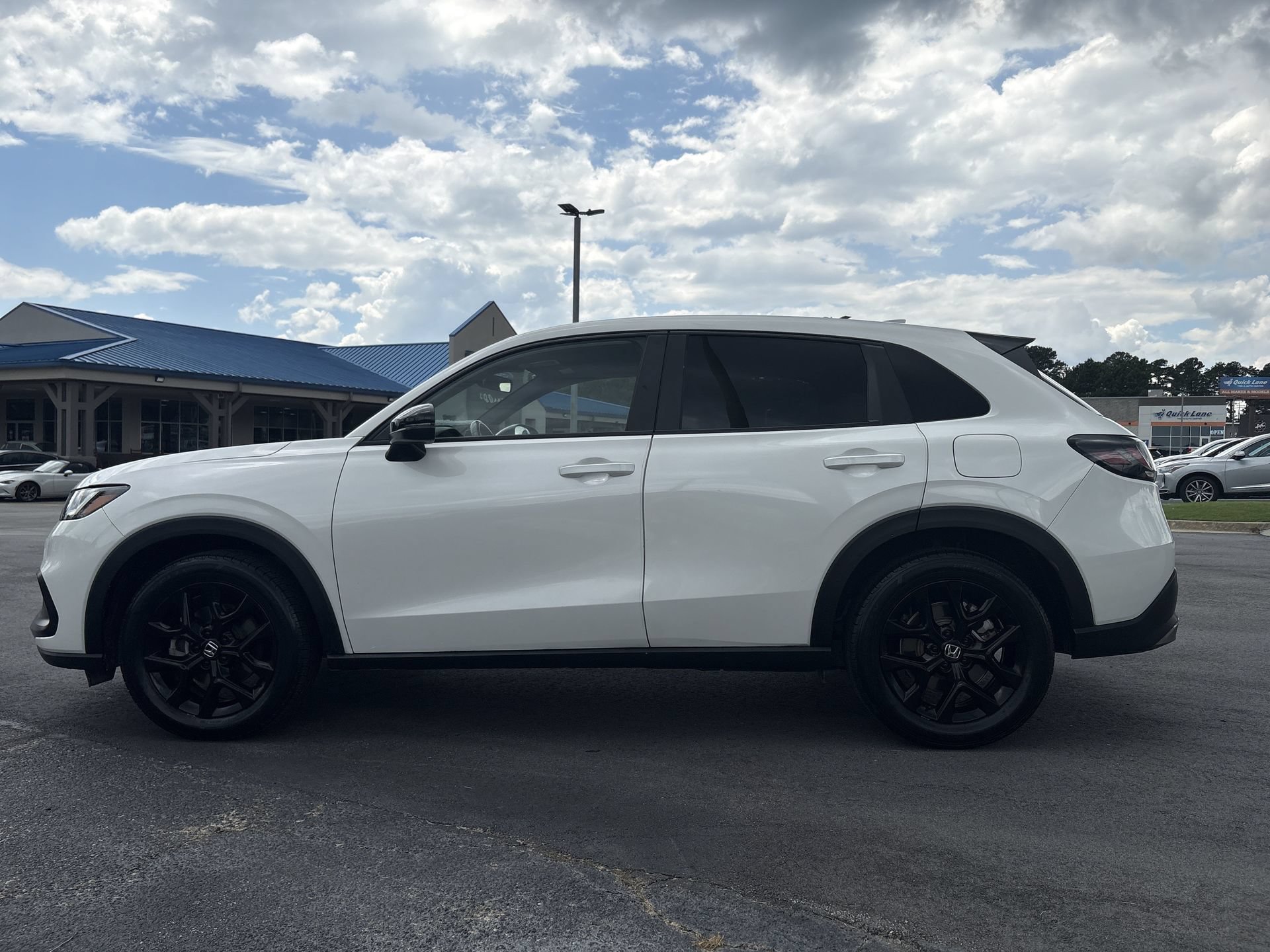 Used 2025 Honda HR-V Sport image 18