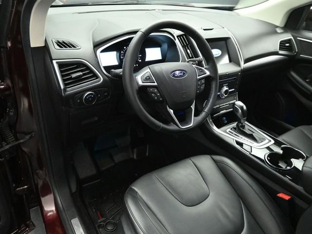 Certified 2017 Ford Edge Titanium w/ Technology Package image 9