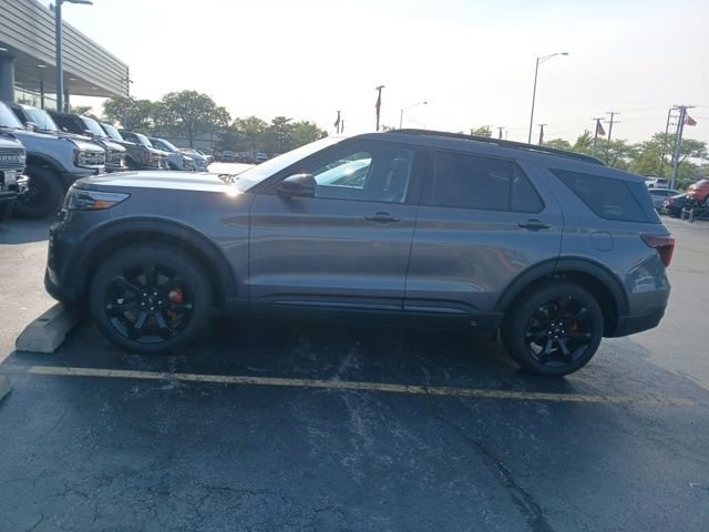 Certified 2022 Ford Explorer ST w/ Equipment Group 401A AWD/4WD image 2