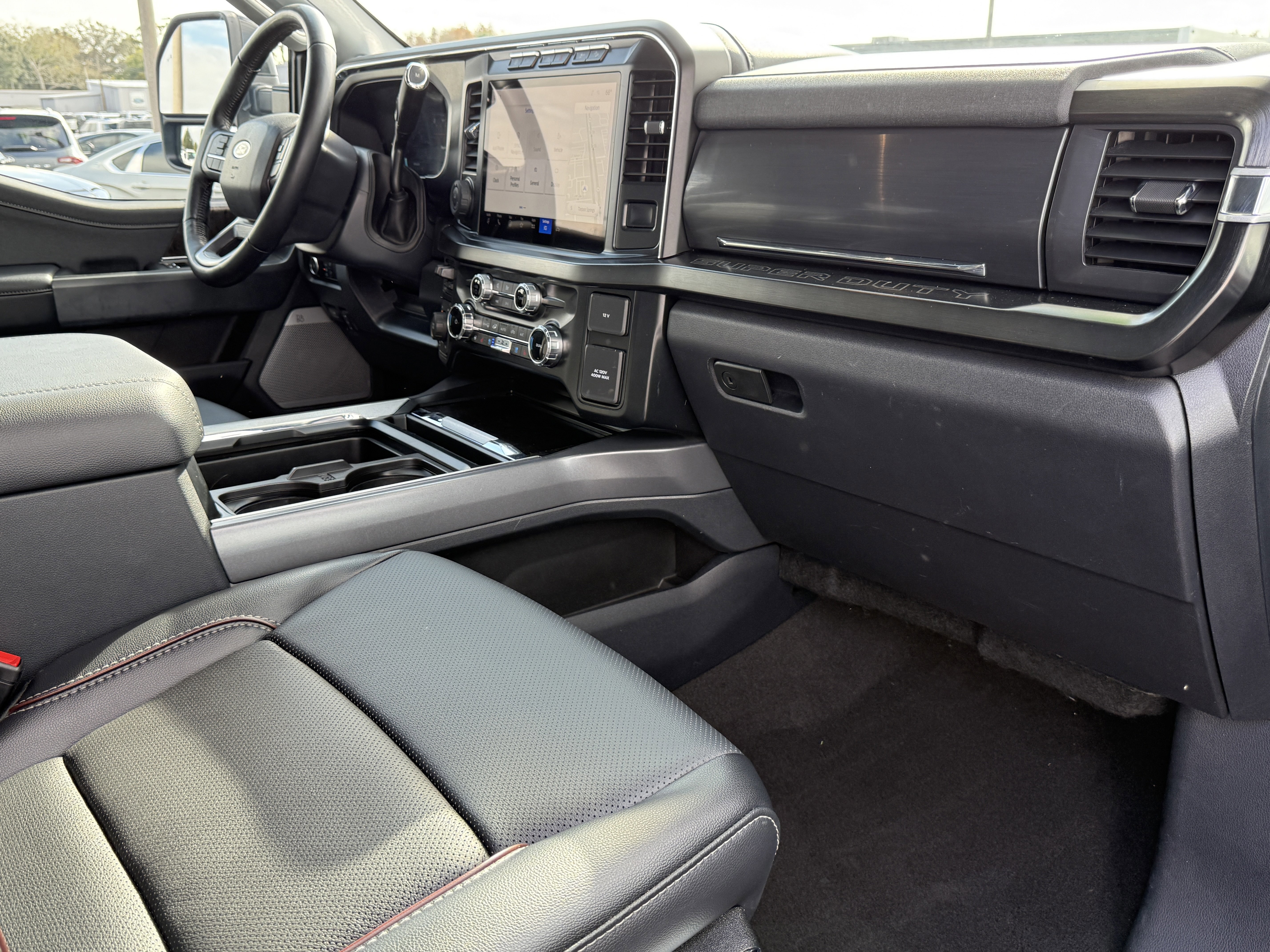 Certified 2024 Ford F250 Lariat w/ Lariat Ultimate Package image 10