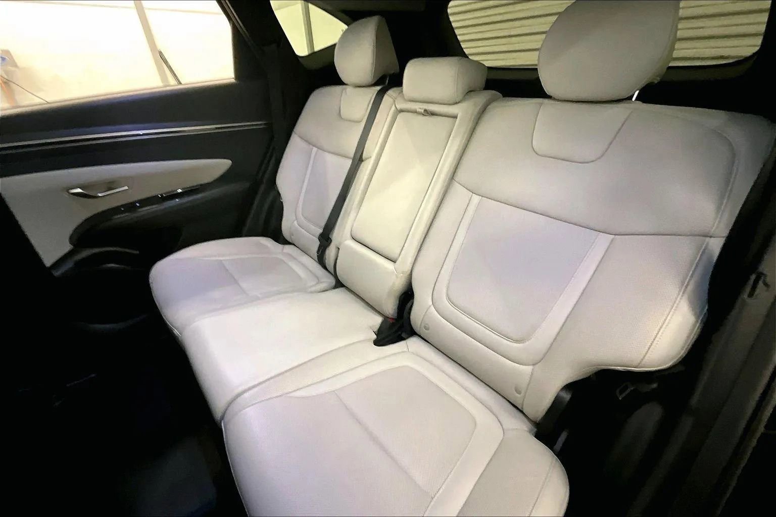 Used 2022 Hyundai Tucson Limited w/ Cargo Package image 25