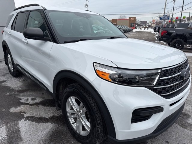 Certified 2021 Ford Explorer XLT image 4