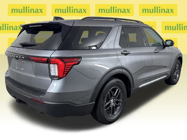 Certified 2025 Ford Explorer Active image 4