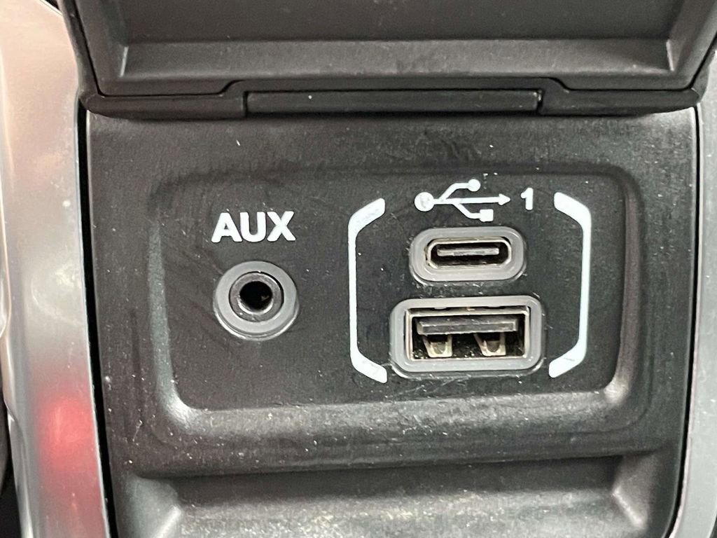 Used 2020 Jeep Wrangler Unlimited Sport S image 23