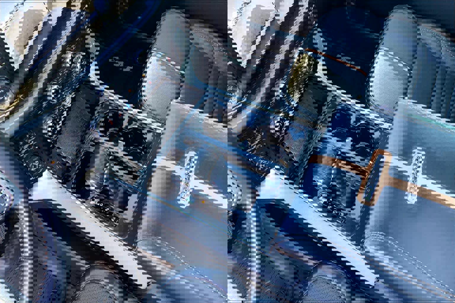 Certified 2021 Ford F150 Platinum w/ Equipment Group 701A High image 15