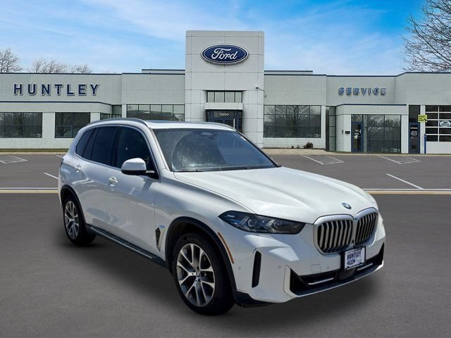 Used 2024 BMW X5 xDrive40i AWD/4WD image 3