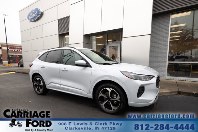 Certified 2025 Ford Escape ST-Line Elite w/ Class II Trailer Tow Package image 1