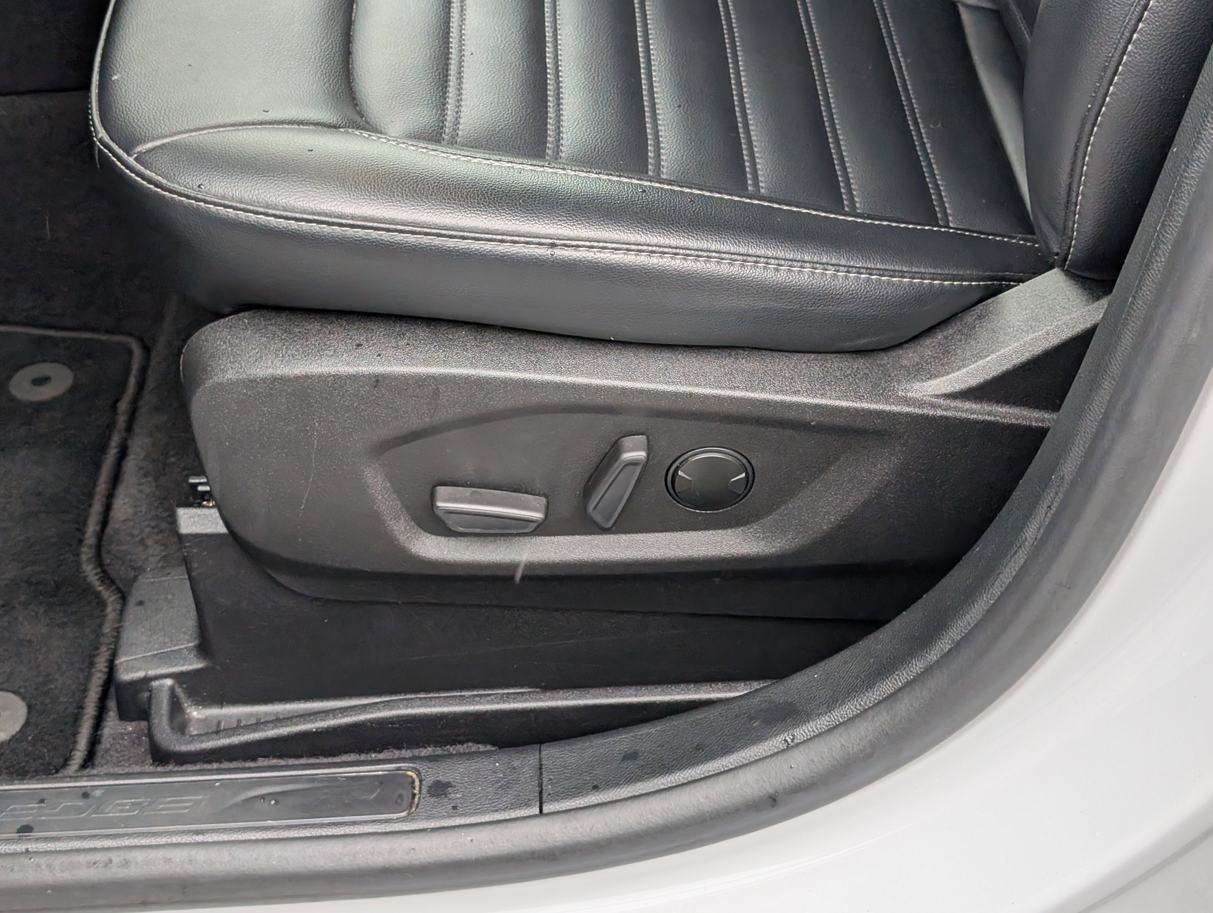 Certified 2022 Ford Edge SEL w/ Convenience Package image 21