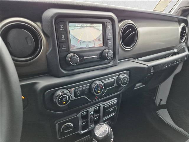 Used 2018 Jeep Wrangler Unlimited Sport S AWD/4WD image 16
