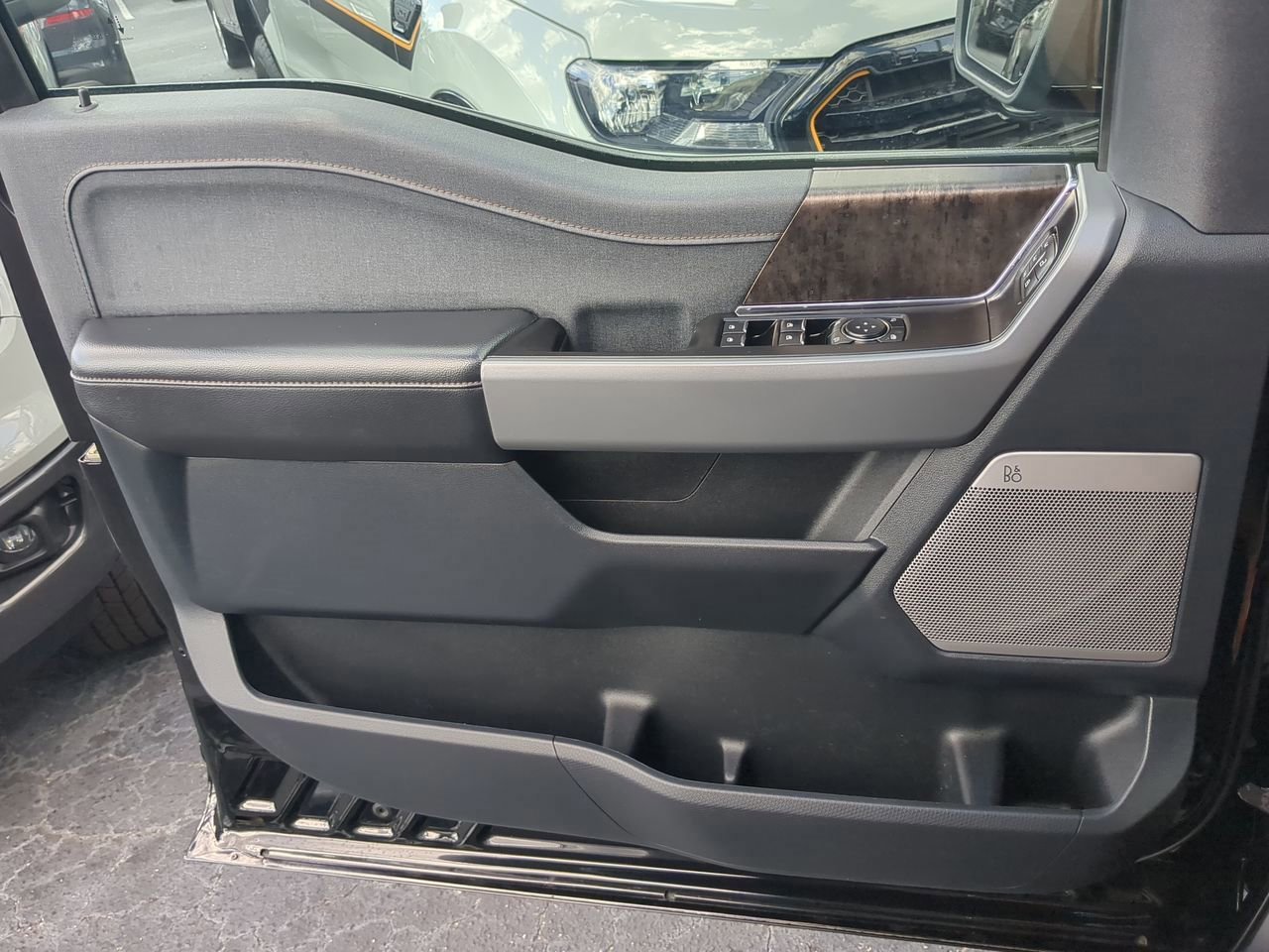 Certified 2023 Ford F150 Lightning Lariat w/ Max Trailer Tow Package image 30