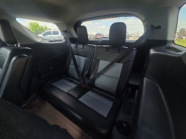 Certified 2022 Ford Explorer XLT w/ Equipment Group 202A RWD image 18