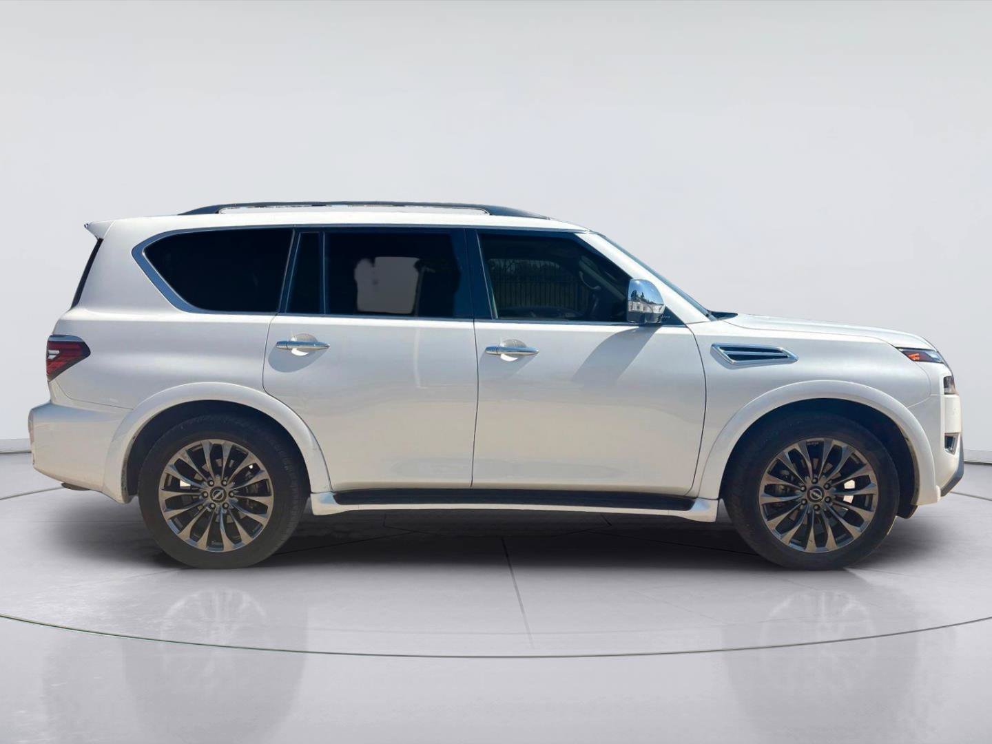 Used 2023 Nissan Armada Platinum w/ Captain's Chairs Package AWD/4WD image 2