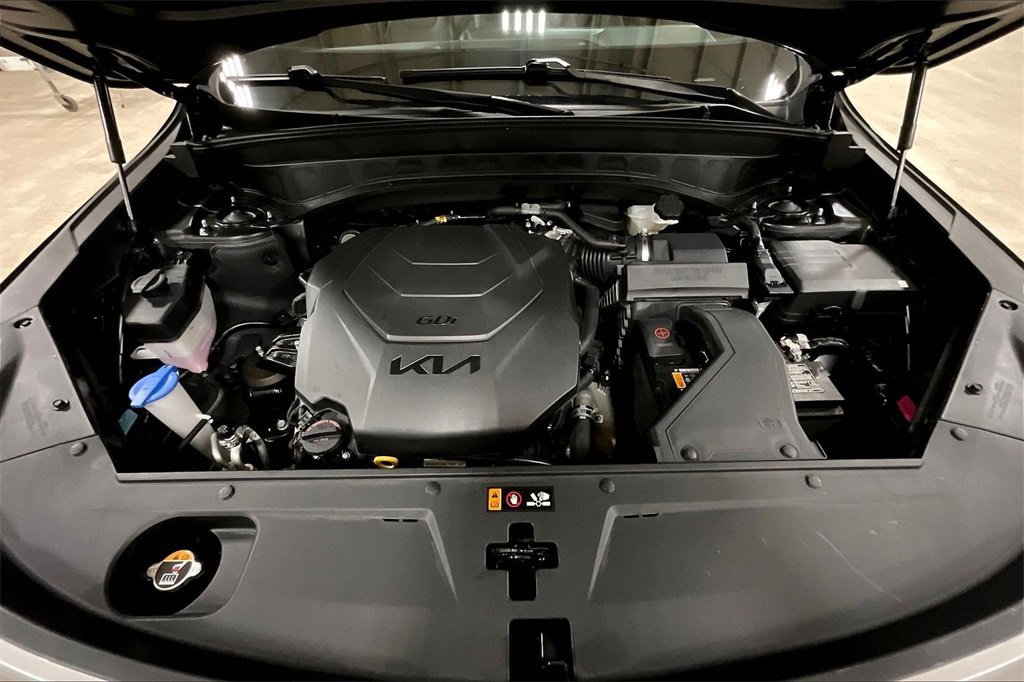Used 2025 Kia Telluride S image 12