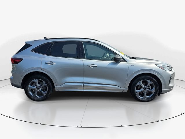 Certified 2023 Ford Escape ST-Line w/ Cold Weather Package FWD video 2