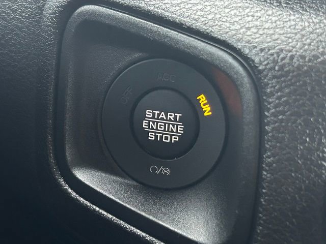 Used 2024 Jeep Gladiator Sport image 14