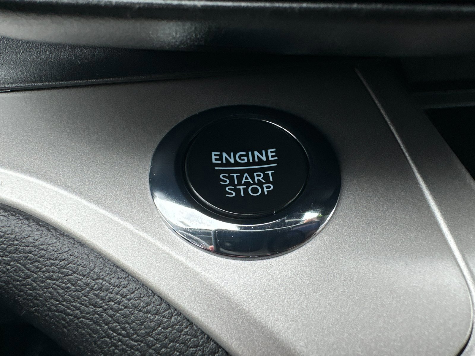 Certified 2022 Ford Explorer XLT image 24