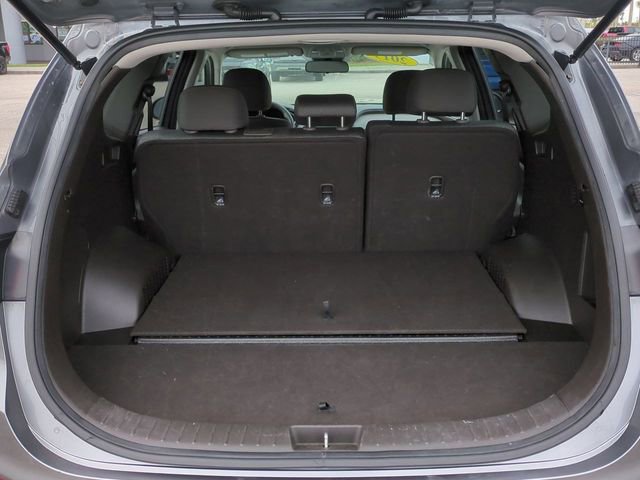 Used 2019 Hyundai Santa Fe SE image 13