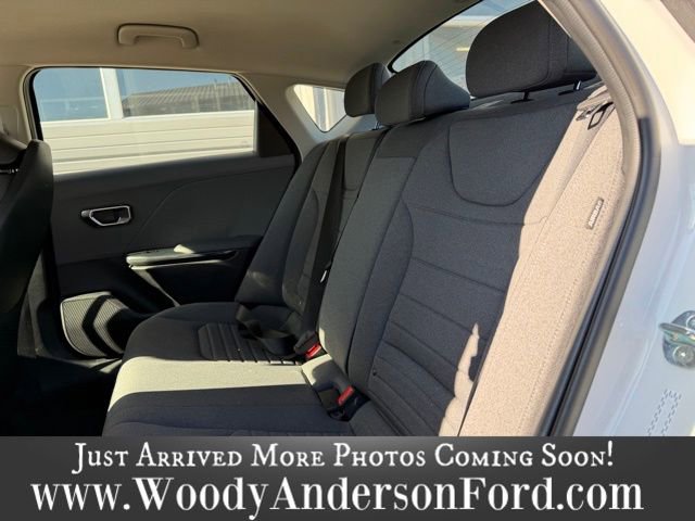 Used 2025 Kia K4 EX image 8