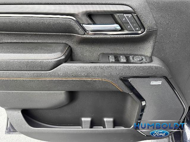 Used 2024 GMC Sierra 2500 AT4 w/ AT4 Premium Plus Package image 12