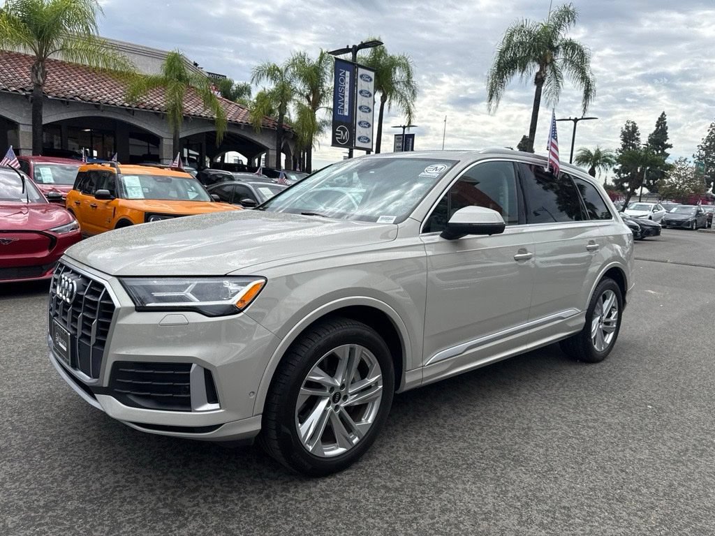 Used 2021 Audi Q7 2.0T Premium Plus w/ Premium Plus Package AWD/4WD image 11