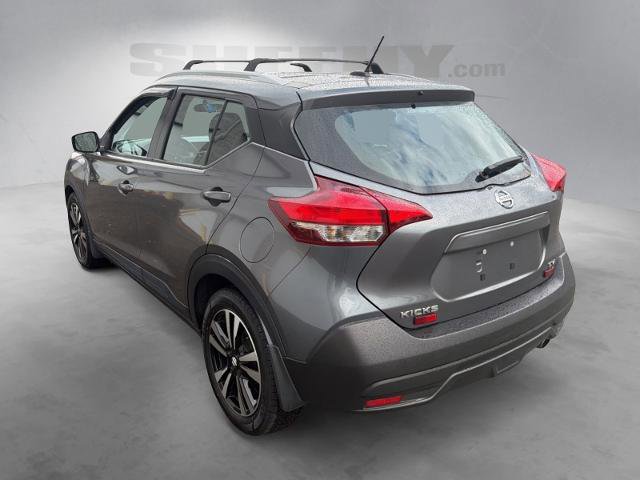Used 2019 Nissan Kicks SV image 3