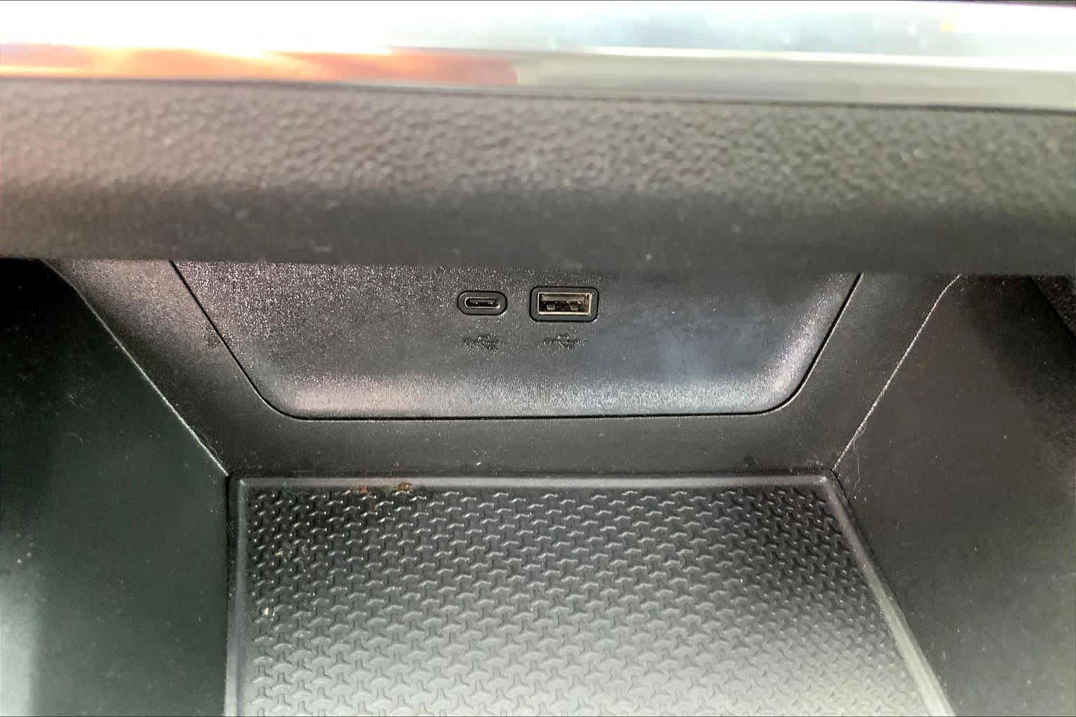 Used 2025 Chevrolet Equinox LT w/ Convenience Package II FWD image 35