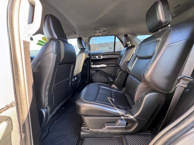 Certified 2021 Ford Explorer XLT w/ Equipment Group 202A image 14