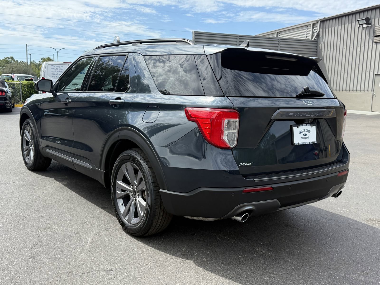 Certified 2022 Ford Explorer XLT w/ Equipment Group 202A RWD image 6
