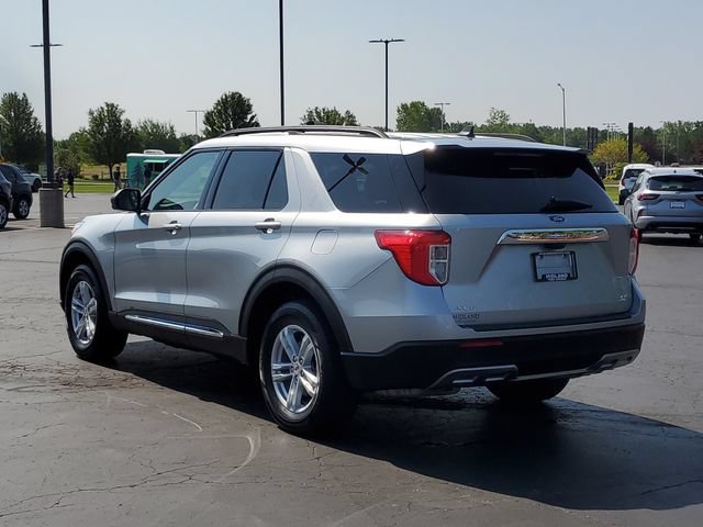 Certified 2023 Ford Explorer XLT w/ Equipment Group 202A AWD/4WD image 4