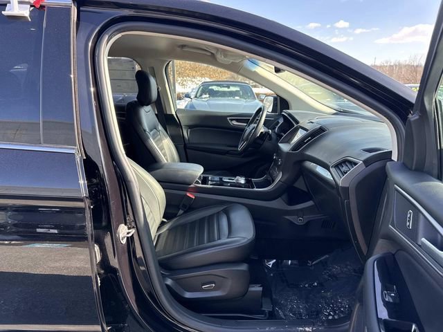 Certified 2019 Ford Edge SEL w/ Equipment Group 201A image 11