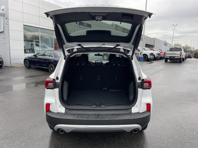 Certified 2025 Ford Escape Active w/ Cold Weather Package image 10