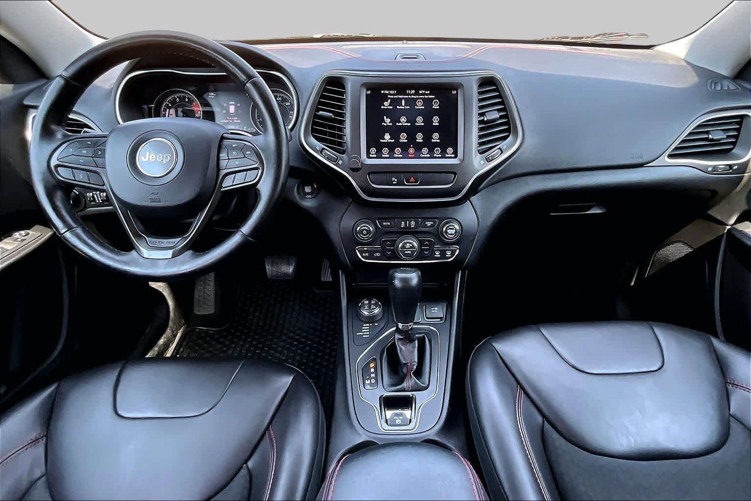 Used 2019 Jeep Cherokee Trailhawk w/ Cold Weather Group AWD/4WD image 19