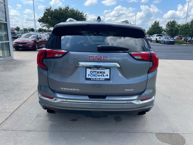 Used 2020 GMC Terrain Denali w/ Denali Premium Package AWD/4WD image 6